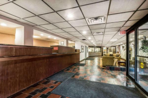 Гостиница Quality Inn & Suites Binghamton Vestal  Бингемтон
